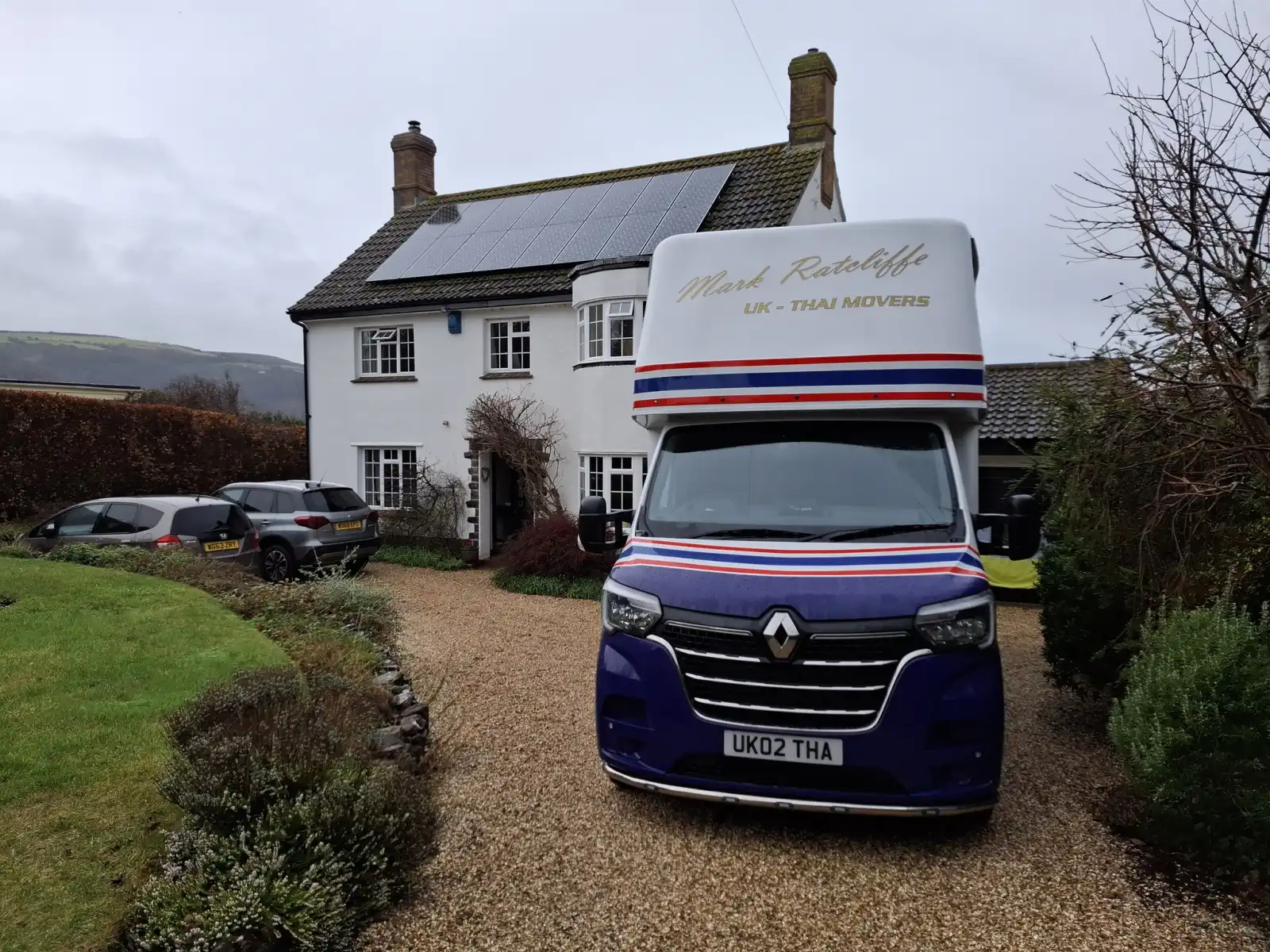 Mark Ratcliffe Sussex crew on a busy packing and loading day